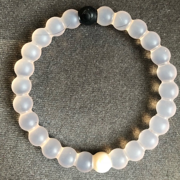 5 gently used lokai bracelets each bracelet is $9 - Picture 5 of 6